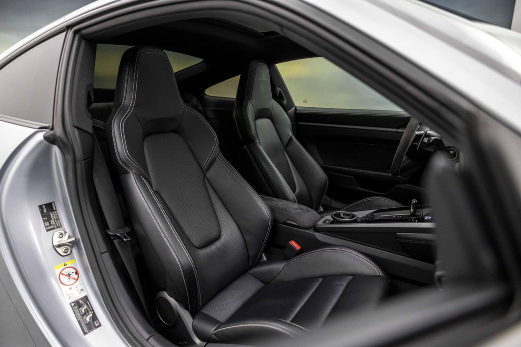 51803443-2.jpg