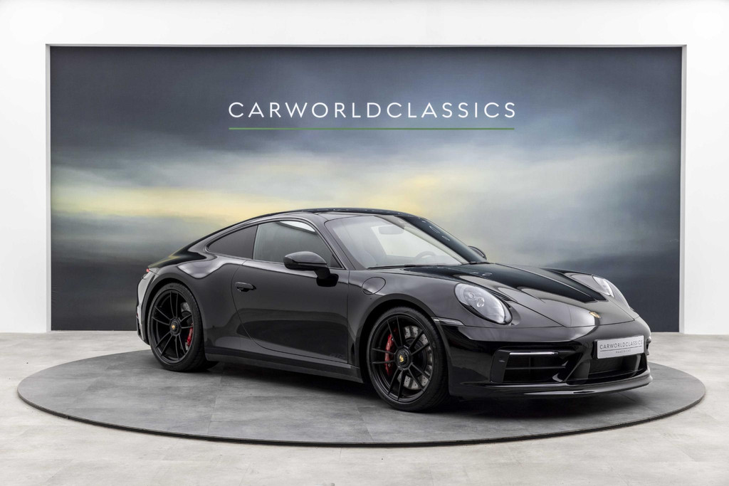 54796308-80.jpg