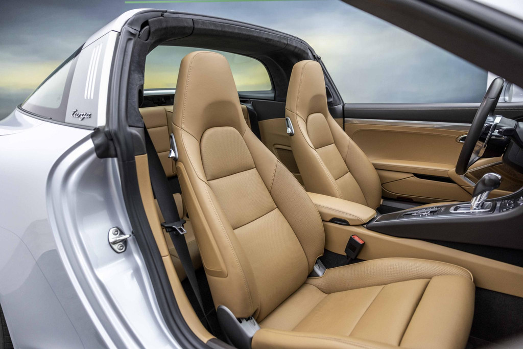 55092240-2.jpg